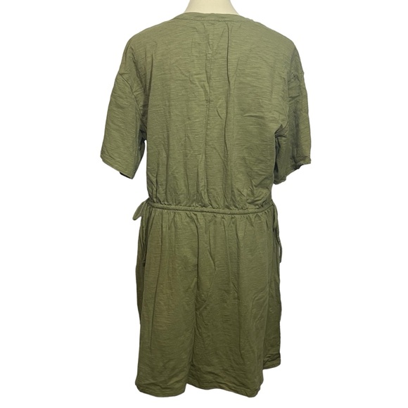Old Navy Cinched Waist Short Sleeve T-Shirt Dress - Picture 2 of 12